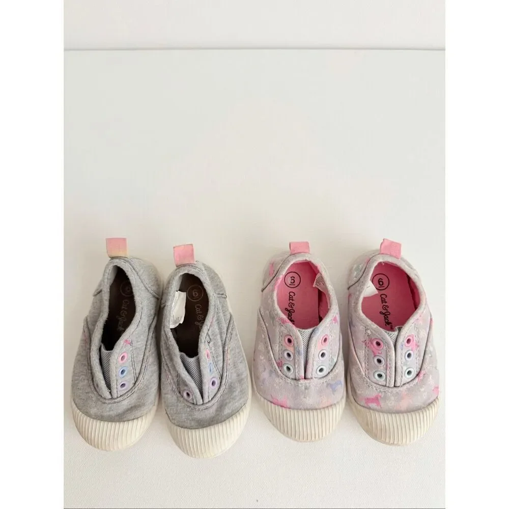 Cat & Jack Girl’s Todler slip on shoes size 6